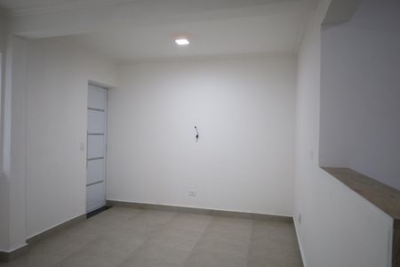 Casa para alugar com 2 quartos, 72m² em Cidade Dutra, São Paulo