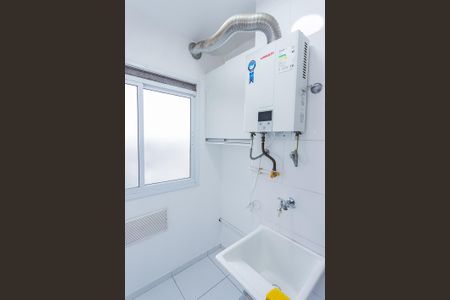 Apartamento para alugar com 55m², 2 quartos e 1 vaga Apartamento para alugar com 55m², 2 quartos e 1 vagaCozinha e área de serviço
