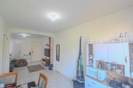 Sala de apartamento à venda com 3 quartos, 74m² em Petrópolis, Porto Alegre