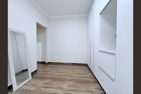 Casa à venda com 290m², 3 quartos e 2 vagas Casa à venda com 290m², 3 quartos e 2 vagasQuarto 2