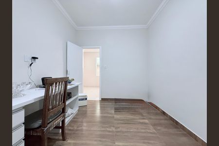 Casa à venda com 290m², 3 quartos e 2 vagas Casa à venda com 290m², 3 quartos e 2 vagasSala