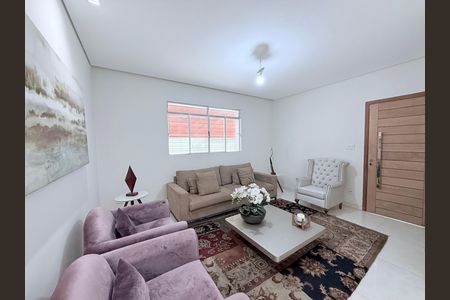 Casa à venda com 290m², 3 quartos e 2 vagas Casa à venda com 290m², 3 quartos e 2 vagasSala
