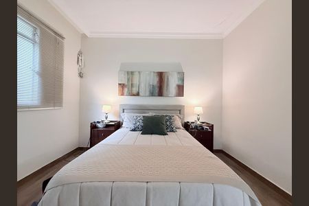 Casa à venda com 290m², 3 quartos e 2 vagas Casa à venda com 290m², 3 quartos e 2 vagasQuarto 1