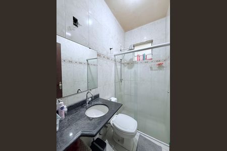 Casa à venda com 290m², 3 quartos e 2 vagas Casa à venda com 290m², 3 quartos e 2 vagasBanheiro