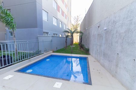 Apartamento para alugar com 35m², 2 quartos e sem vaga Apartamento para alugar com 35m², 2 quartos e sem vagaÁrea comum - Piscina