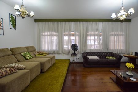 Casa para alugar com 440m², 5 quartos e 4 vagas Casa para alugar com 440m², 5 quartos e 4 vagasSALA 1