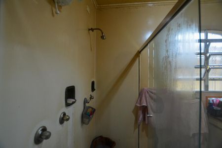 Casa para alugar com 440m², 5 quartos e 4 vagas Casa para alugar com 440m², 5 quartos e 4 vagasBANHEIRO