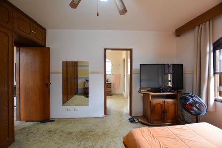 Casa para alugar com 440m², 5 quartos e 4 vagas Casa para alugar com 440m², 5 quartos e 4 vagasSUÍTE 1