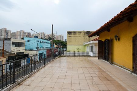 Casa para alugar com 440m², 5 quartos e 4 vagas Casa para alugar com 440m², 5 quartos e 4 vagasVARANDA - QUARTOS