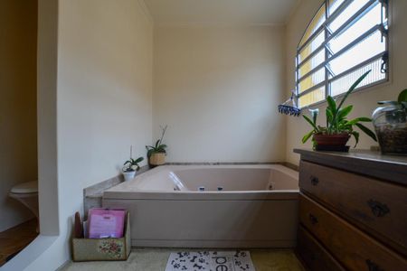 Casa para alugar com 440m², 5 quartos e 4 vagas Casa para alugar com 440m², 5 quartos e 4 vagasSUÍTE 1