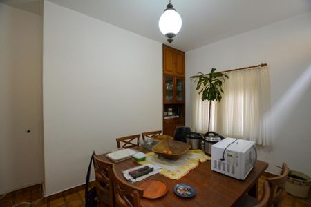 Casa para alugar com 440m², 5 quartos e 4 vagas Casa para alugar com 440m², 5 quartos e 4 vagasSALA 3