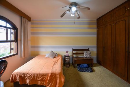 Casa para alugar com 440m², 5 quartos e 4 vagas Casa para alugar com 440m², 5 quartos e 4 vagasSUÍTE 1