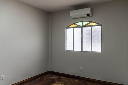 Quarto de apartamento para alugar com 1 quarto, 45m² em Padre Eustáquio, Belo Horizonte