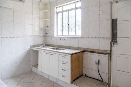 Casa à venda com 206m², 3 quartos e 2 vagas Casa à venda com 206m², 3 quartos e 2 vagasCozinha