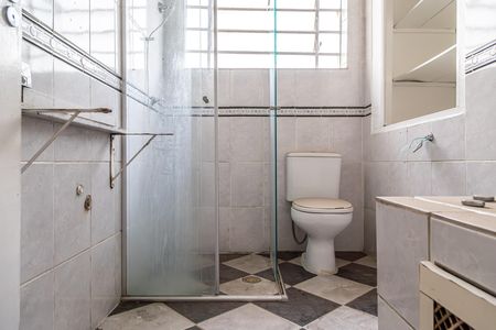 Casa à venda com 206m², 3 quartos e 2 vagas Casa à venda com 206m², 3 quartos e 2 vagasBanheiro