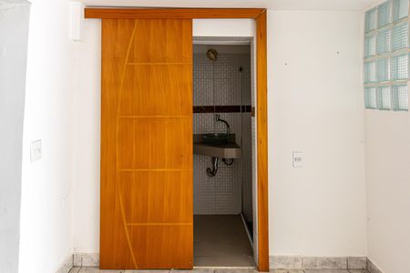 Casa à venda com 206m², 3 quartos e 2 vagas Casa à venda com 206m², 3 quartos e 2 vagasBanheiro 2