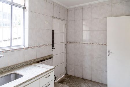 Casa à venda com 206m², 3 quartos e 2 vagas Casa à venda com 206m², 3 quartos e 2 vagasCozinha