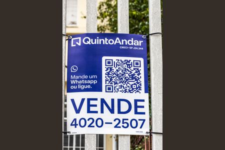 Casa à venda com 206m², 3 quartos e 2 vagas Casa à venda com 206m², 3 quartos e 2 vagasPlaca