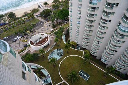 Apartamento à venda com 53m², 1 quarto e 1 vaga Apartamento à venda com 53m², 1 quarto e 1 vagaVaranda