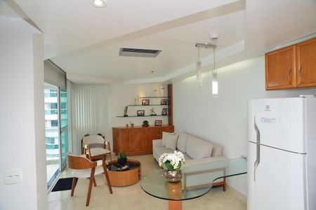 Sala de apartamento à venda com 1 quarto, 53m² em Barra da Tijuca, Rio de Janeiro