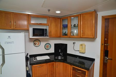 Apartamento à venda com 53m², 1 quarto e 1 vaga Apartamento à venda com 53m², 1 quarto e 1 vagaCozinha