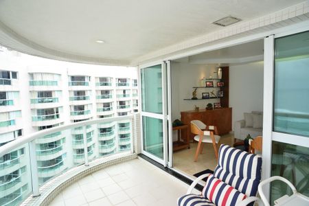 Varanda de apartamento à venda com 1 quarto, 53m² em Barra da Tijuca, Rio de Janeiro