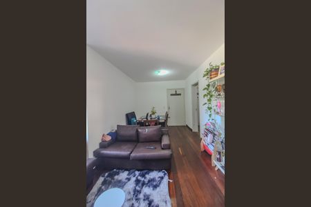 Apartamento à venda com 76m², 2 quartos e 1 vaga Apartamento à venda com 76m², 2 quartos e 1 vagaSala
