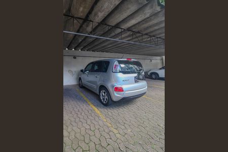 garagem de apartamento à venda com 2 quartos, 76m² em Petrópolis, Porto Alegre