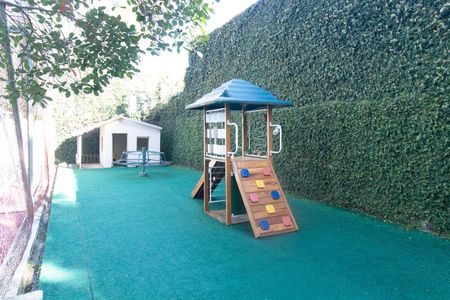 Apartamento à venda com 172m², 3 quartos e 2 vagasÁrea comum - Playground