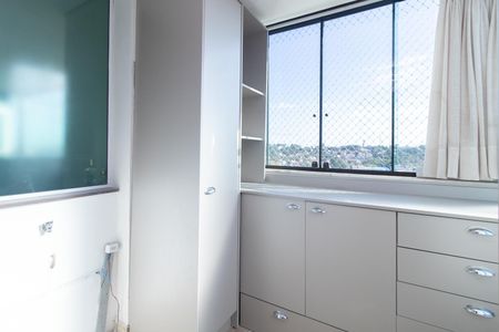 Apartamento à venda com 172m², 3 quartos e 2 vagasÁrea de Serviço