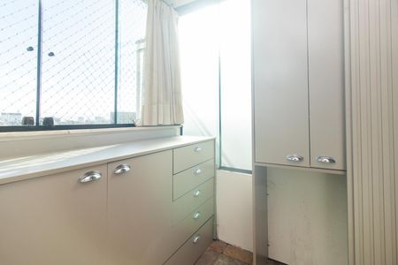 Apartamento à venda com 172m², 3 quartos e 2 vagasÁrea de Serviço