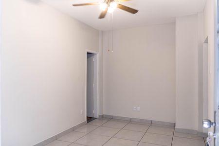 Apartamento para alugar com 45m², 1 quarto e sem vaga Apartamento para alugar com 45m², 1 quarto e sem vagaSala