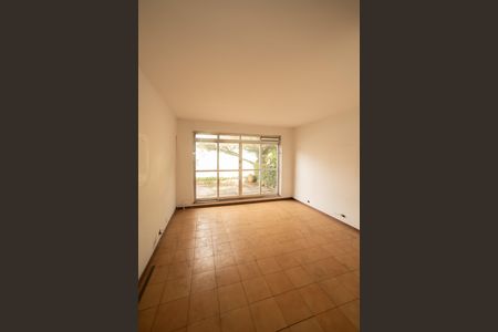 Casa para alugar com 145m², 3 quartos e 3 vagas Casa para alugar com 145m², 3 quartos e 3 vagasSala