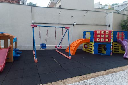 Apartamento à venda com 167m², 2 quartos e 3 vagas Apartamento à venda com 167m², 2 quartos e 3 vagasÁrea Comum