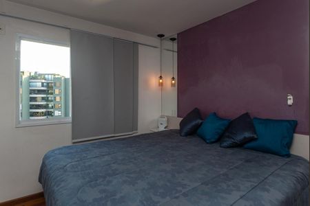 Apartamento à venda com 167m², 2 quartos e 3 vagas Apartamento à venda com 167m², 2 quartos e 3 vagasSuíte
