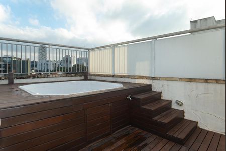 Apartamento à venda com 167m², 2 quartos e 3 vagas Apartamento à venda com 167m², 2 quartos e 3 vagasJacuzzi