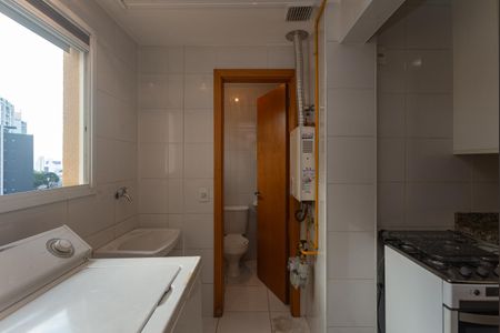 Apartamento à venda com 167m², 2 quartos e 3 vagas Apartamento à venda com 167m², 2 quartos e 3 vagasÁrea de Serviço