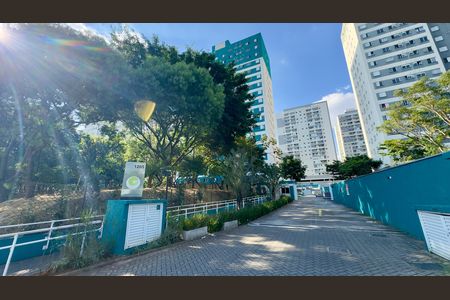 Apartamento à venda com 45m², 2 quartos e 1 vaga Apartamento à venda com 45m², 2 quartos e 1 vagaEntrada