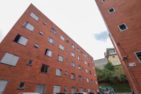 Apartamento à venda com 53m², 2 quartos e 1 vaga Apartamento à venda com 53m², 2 quartos e 1 vagaFachada