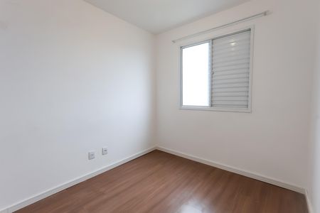 quarto 1 de apartamento para alugar com 2 quartos, 46m² em Parque Assuncao, Taboão da Serra