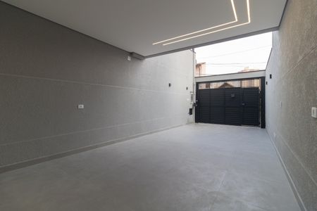 Casa à venda com 127m², 3 quartos e 2 vagas Casa à venda com 127m², 3 quartos e 2 vagasGaragem