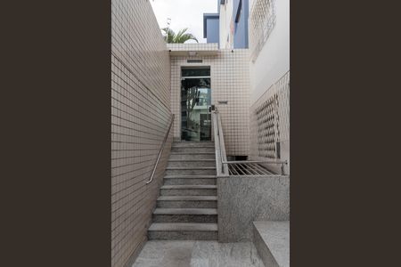 Apartamento para alugar com 83m², 2 quartos e 1 vaga
