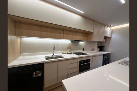 Apartamento para alugar com 55m², 2 quartos e 1 vaga Apartamento para alugar com 55m², 2 quartos e 1 vagaCozinha