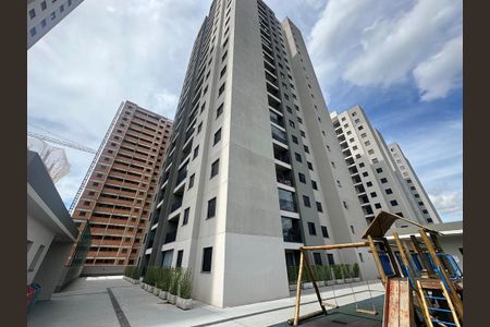 Apartamento para alugar com 55m², 2 quartos e 1 vaga Apartamento para alugar com 55m², 2 quartos e 1 vagaFachada