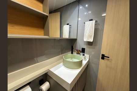 Apartamento para alugar com 55m², 2 quartos e 1 vaga Apartamento para alugar com 55m², 2 quartos e 1 vagaBanheiro