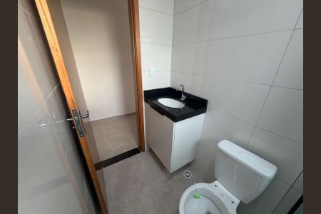 Apartamento para alugar com 64m², 2 quartos e sem vaga Apartamento para alugar com 64m², 2 quartos e sem vagaBanheiro 1
