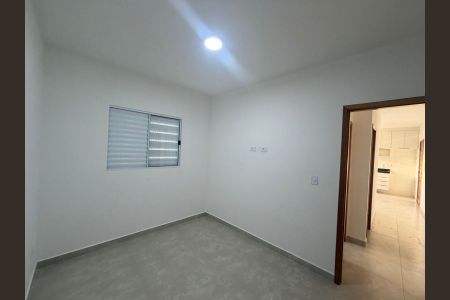 Quarto 2 de apartamento para alugar com 2 quartos, 64m² em Jardim Caguassu, São Paulo