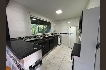 Casa à venda com 200m², 4 quartos e 3 vagasCozinha