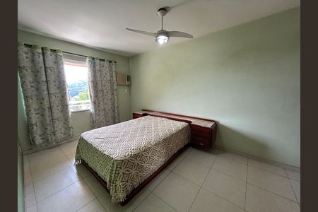 Casa à venda com 200m², 4 quartos e 3 vagasQuarto 4 - Suíte