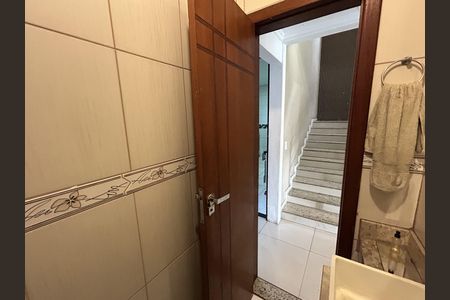 Casa à venda com 200m², 4 quartos e 3 vagasLavabo 1